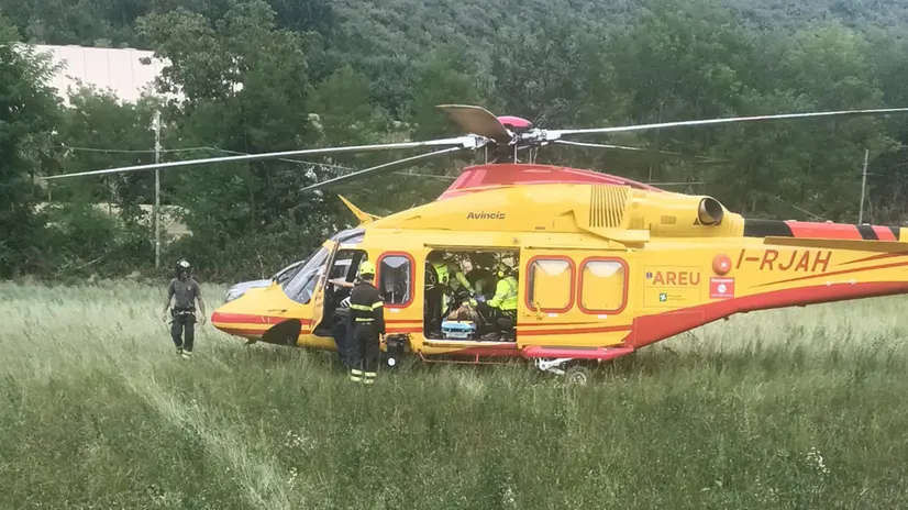 Elisoccorso in azione (foto di archivio) - © www.giornaledibrescia.it
