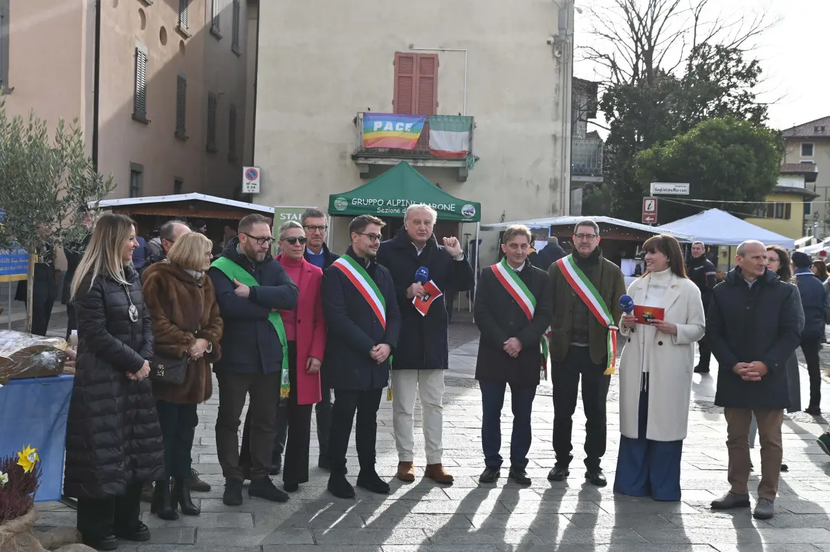 Gli scatti di In Piazza con Noi a Marone
