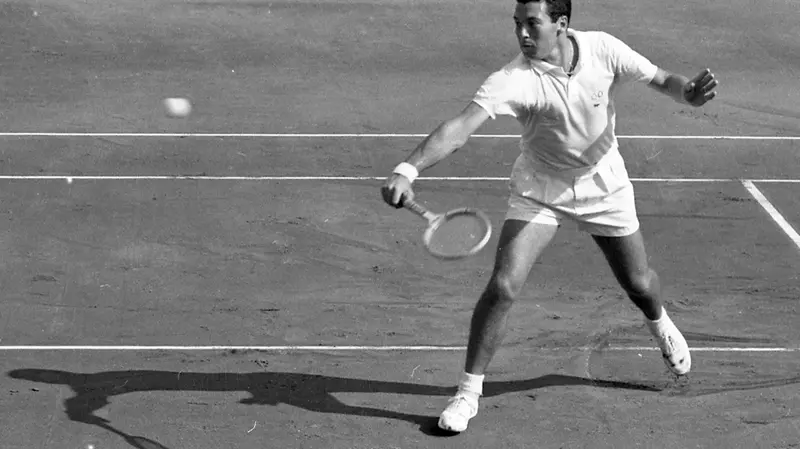 Roma ottobre 1961-Semi finale di coppa devis Italia-Usa.Nicola Pietrangeli in azione.Ansa/Olpix