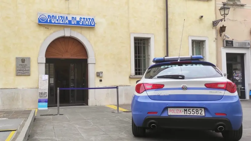 Il commissariato Carmine - © www.giornaledibrescia.it