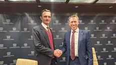 Il presidente Italo Folonari con Alberto Viano - © www.giornaledibrescia.it