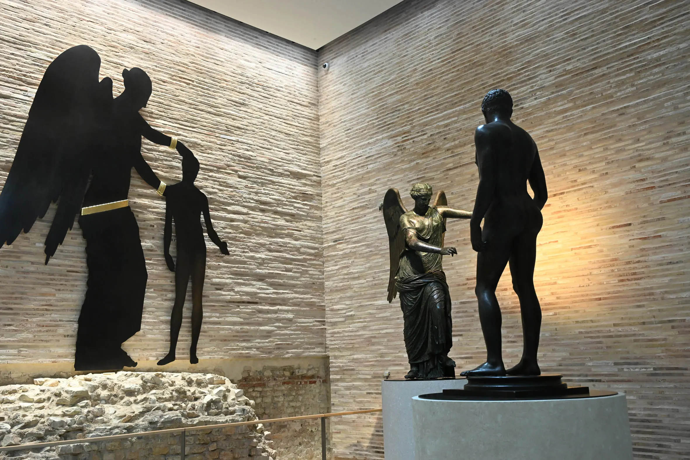 SPETTACOLI BRESCIA -BRESCIA MUSEI PRESENTAZIONE DI -VICTORIAMATER L'IDOLO E L'ICONA - NELLA FOTO L'OPERA 02/12/2025 newreporter©favretto