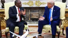 Il presidente del Sudafrica Cyril Ramaphosa con quello americano Donald Trump - Foto Epa © www.giornaledibrescia.it