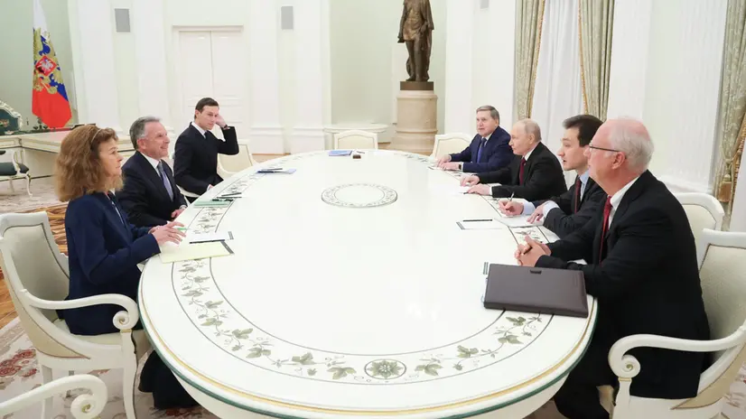 Vladimir Putin e l'inviato speciale degli Usa Steve Witkoff - Foto Ansa © www.giornaledibrescia.it