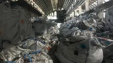 La ex Selca è fallita nel 2010: ecco i rifiuti accatastati nel sito