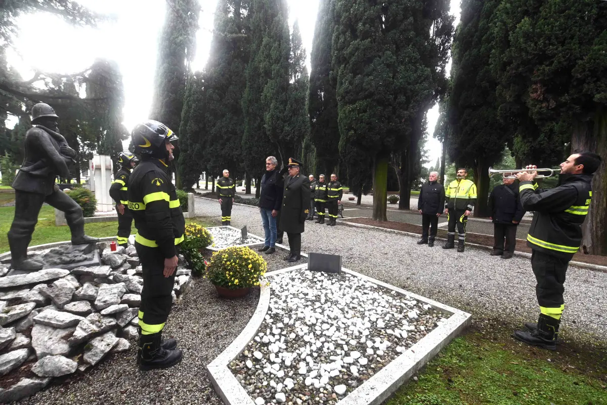 I Vigili del fuoco celebrano santa Barbara