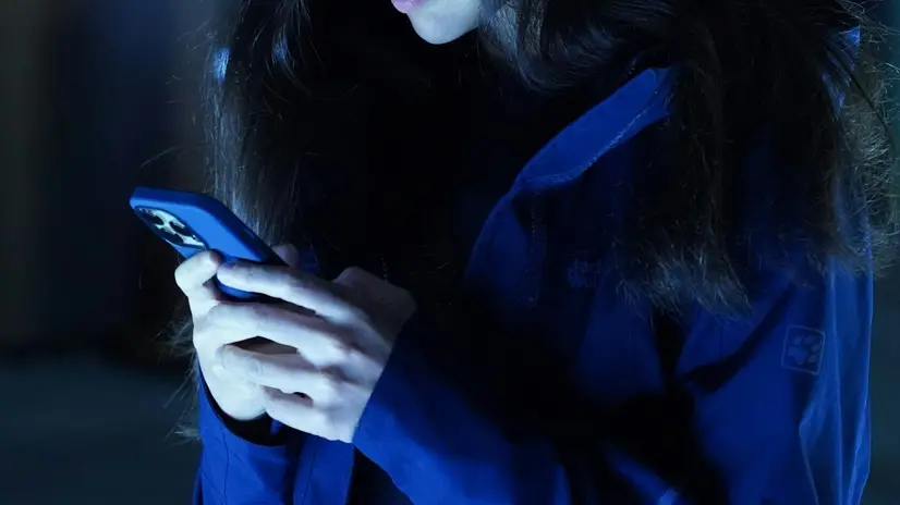 La giovane ha chiesto aiuto sui social della Questura di Brescia