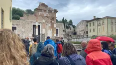 Visitatori davanti al Capitolium