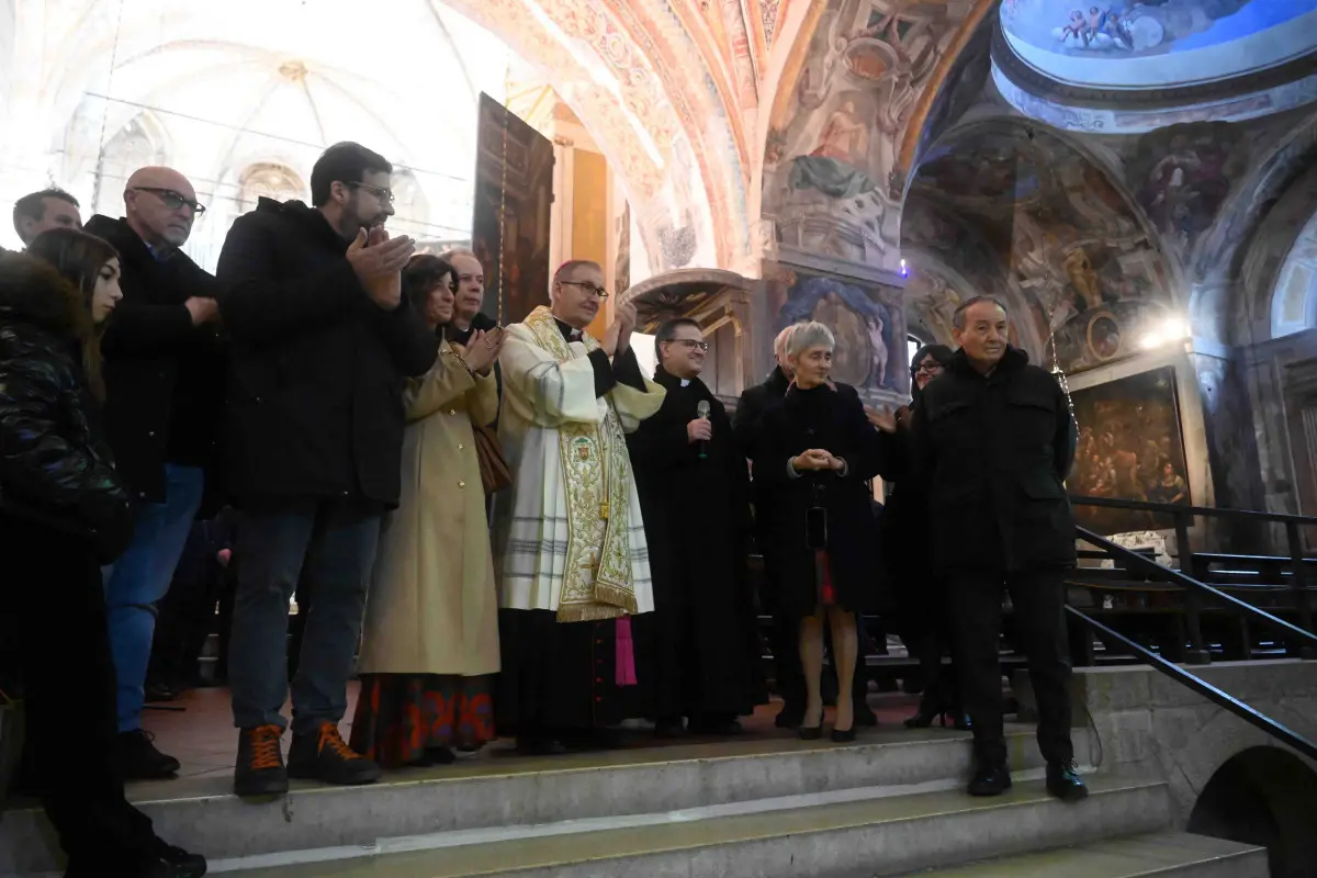 L'inaugurazione della mostra dei presepi Mcl