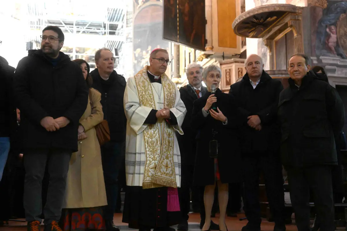 L'inaugurazione della mostra dei presepi Mcl