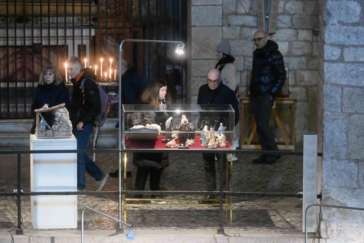 L'inaugurazione della mostra dei presepi Mcl