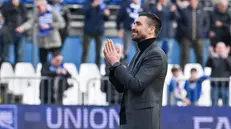 Il presidente del Lumezzane Andrea Caracciolo sotto la Curva Nord