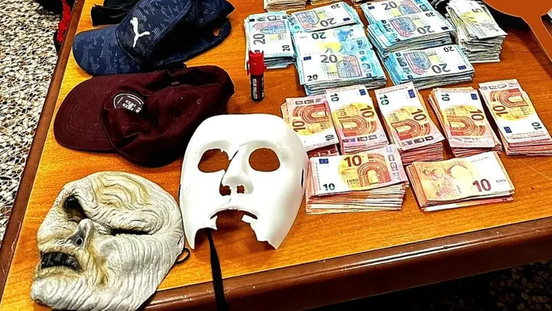 Le maschere usate dai rapinatori