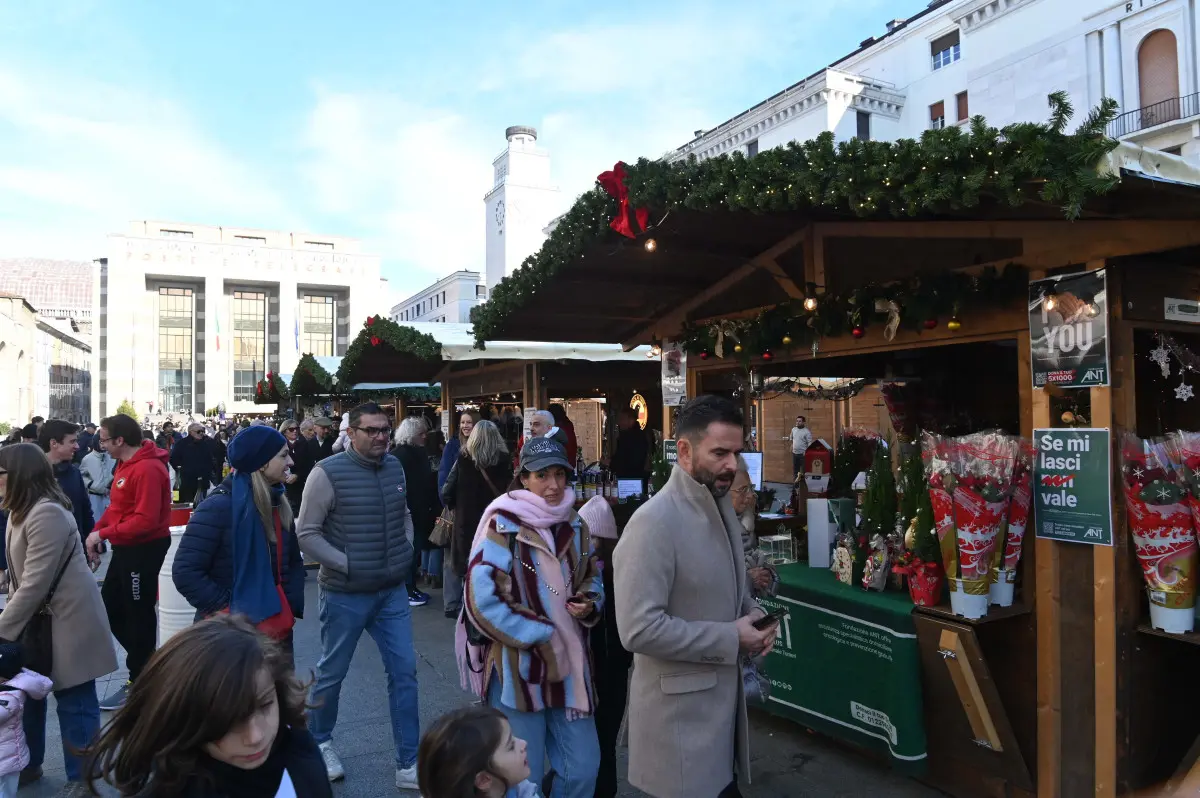 Il centro di Brescia gremito per l'Immacolata