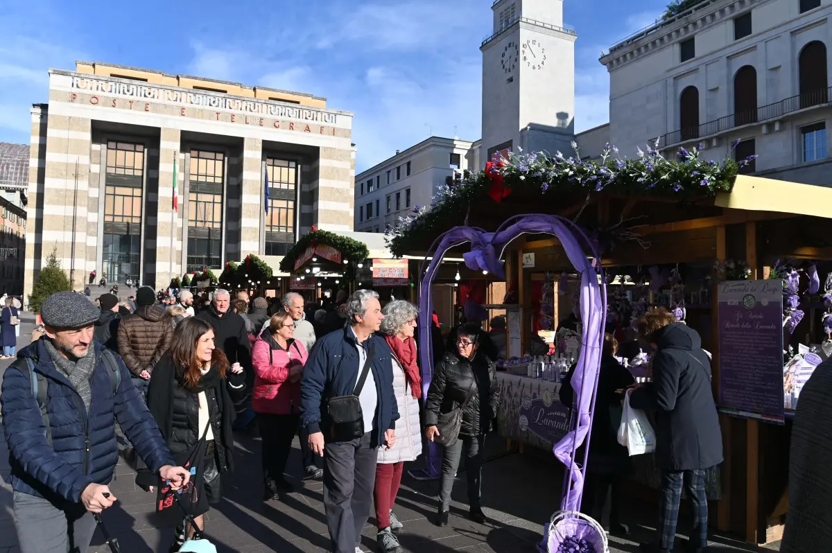 Il centro di Brescia gremito per l'Immacolata