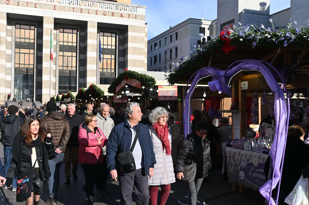 Il centro di Brescia gremito per l'Immacolata