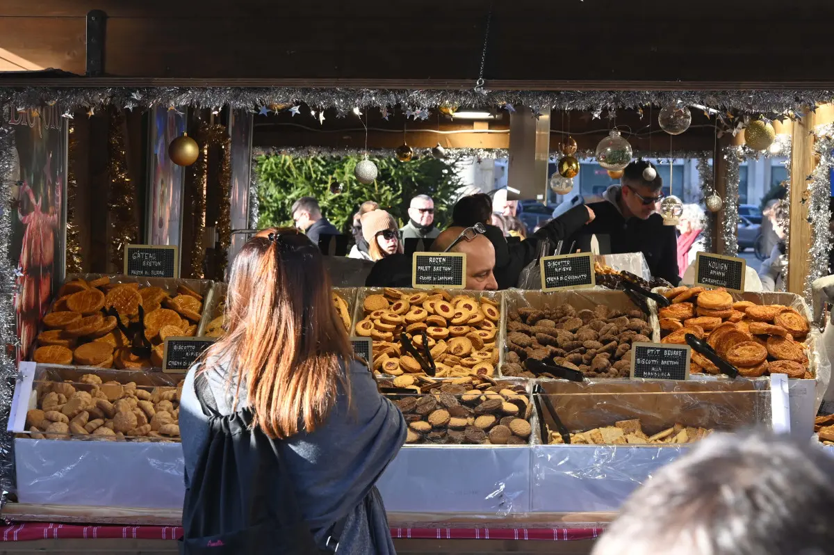 Il centro di Brescia gremito per l'Immacolata