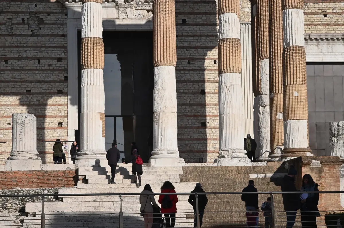 Il centro di Brescia gremito per l'Immacolata