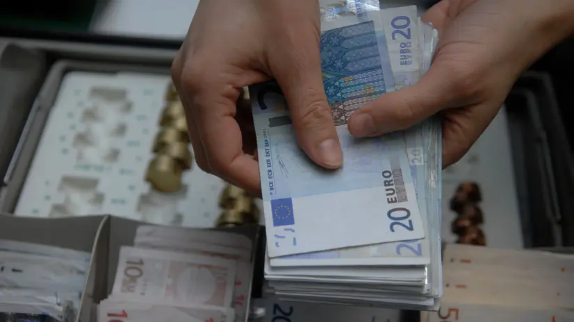 Banconote - Foto New Reporter Favretto © www.giornaledibrescia.it