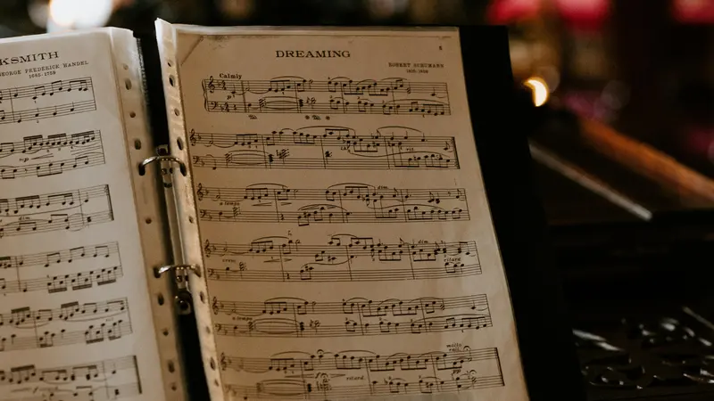 Uno spartito con una canzone di Natale