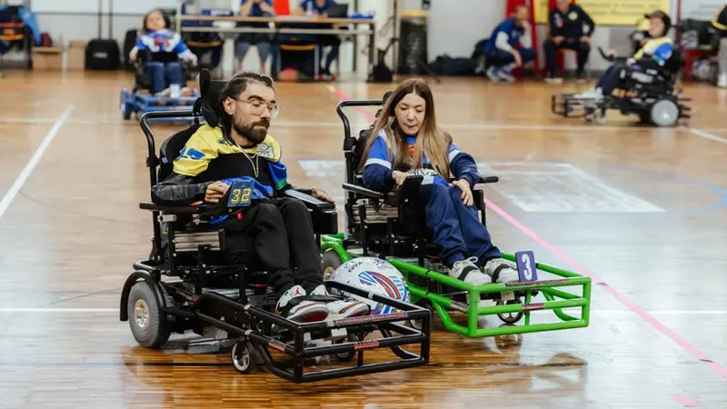 In campo ragazzi e ragazze - © www.giornaledibrescia.it