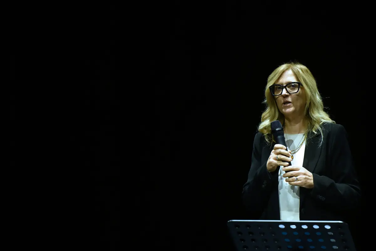 La presentazione del libro sull'Ideal Standard