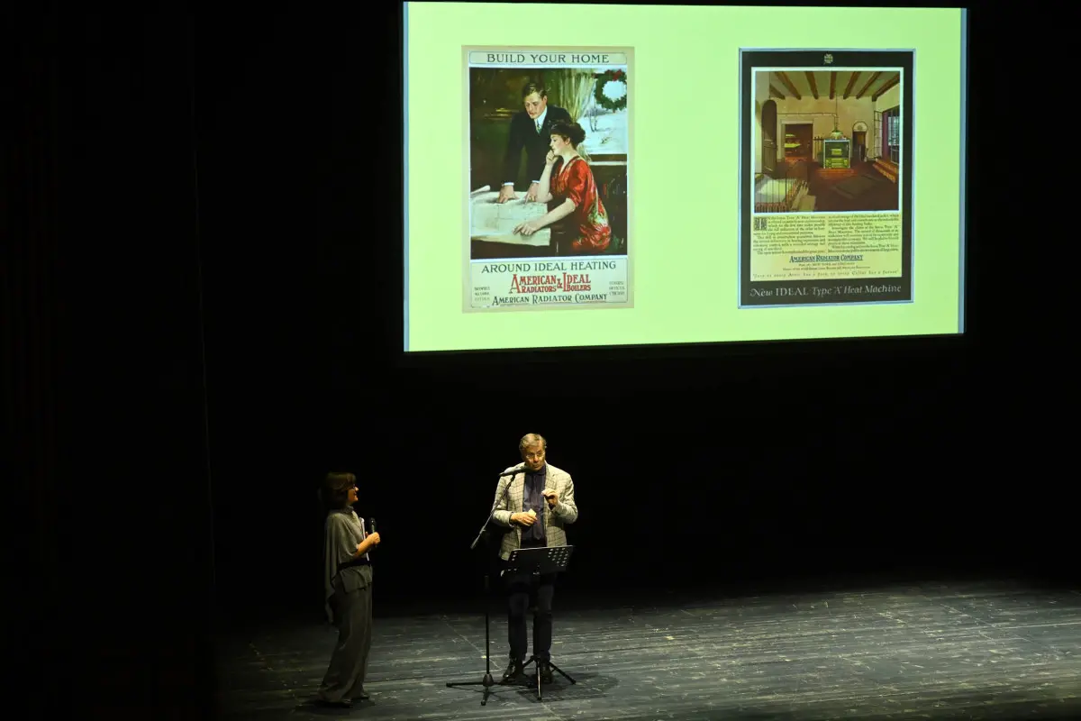 La presentazione del libro sull'Ideal Standard