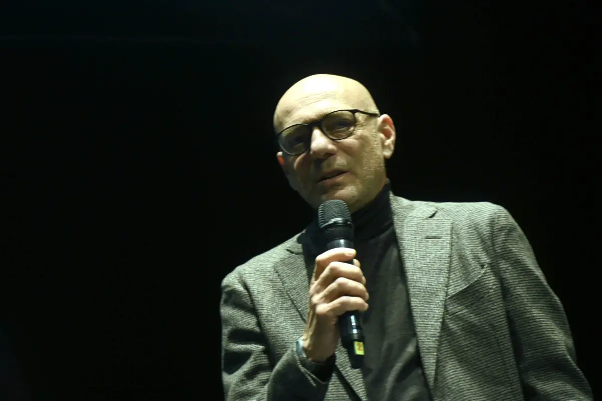 La presentazione del libro sull'Ideal Standard