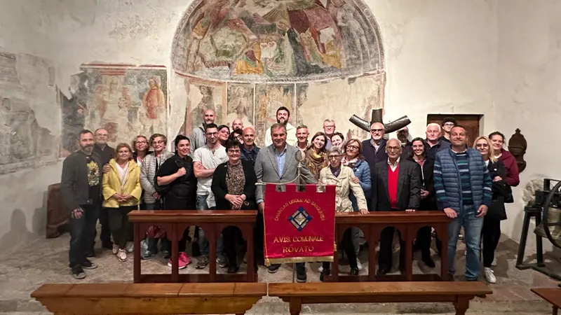 Avisini nel Tempio del Donatore