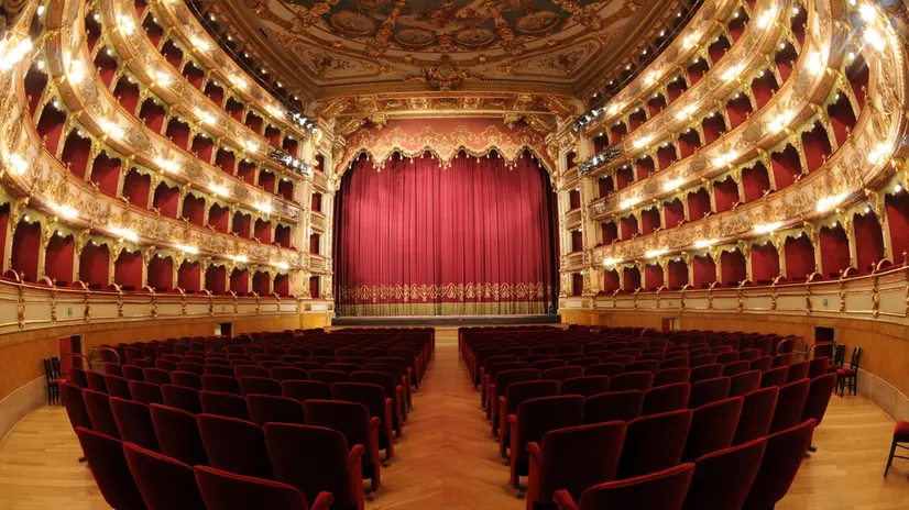 Il Teatro Grande - Foto New Reporter Favretto © www.giornaledibrescia.it