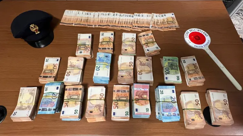 I soldi sequestrati alla cittadina cinese residente a Vicenza