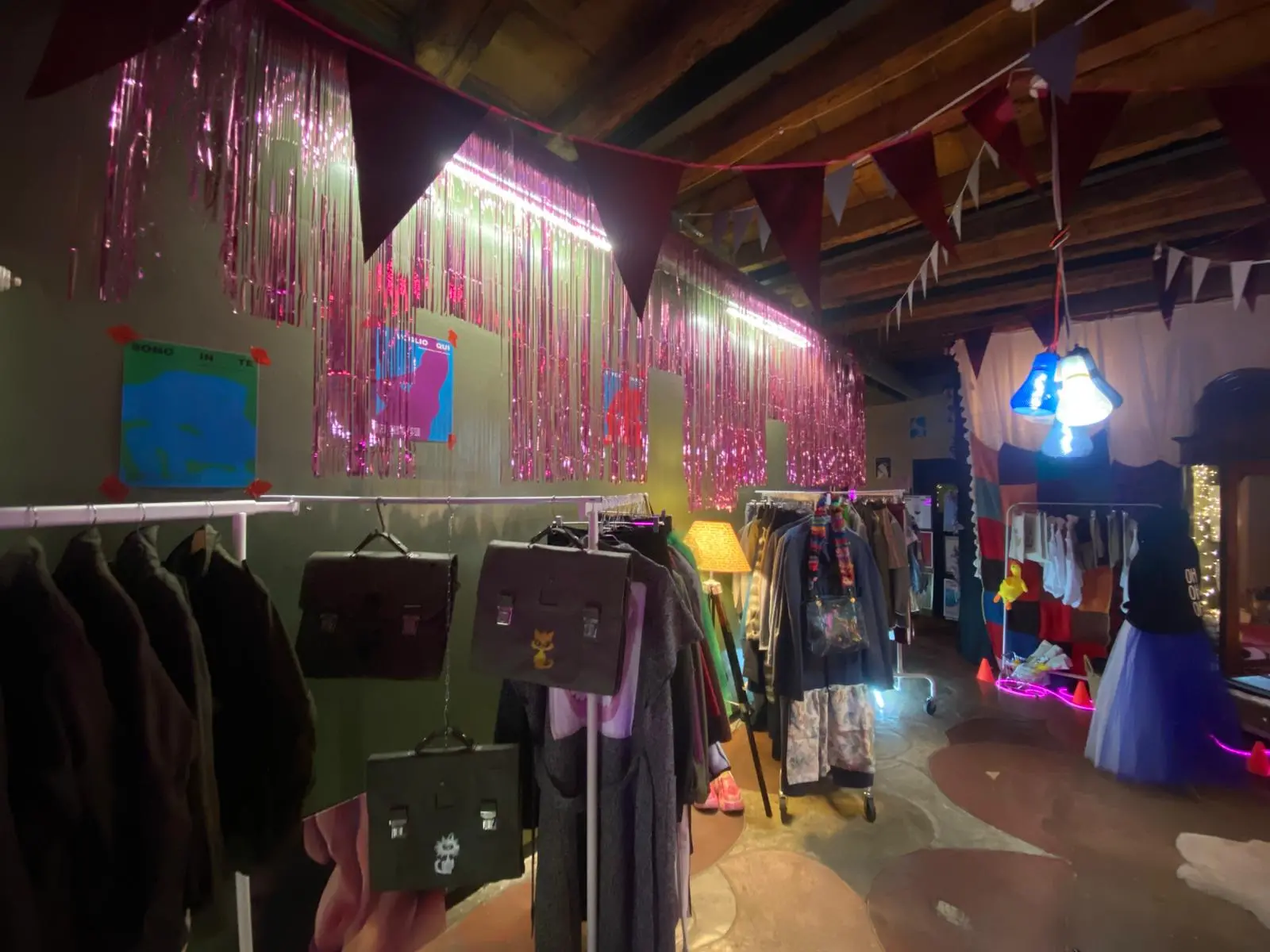 Casa delle Stelle: un po' locale un po' salotto della zia