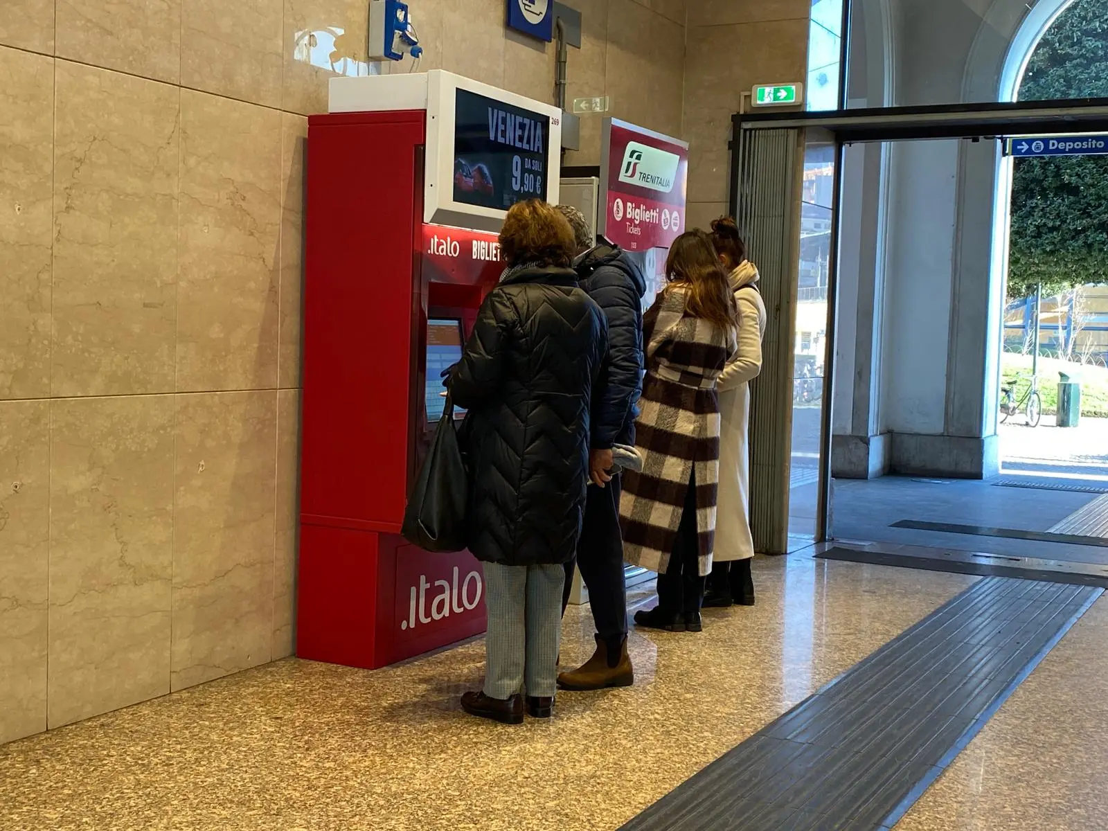 Sciopero generale: la stazione dei treni di Brescia