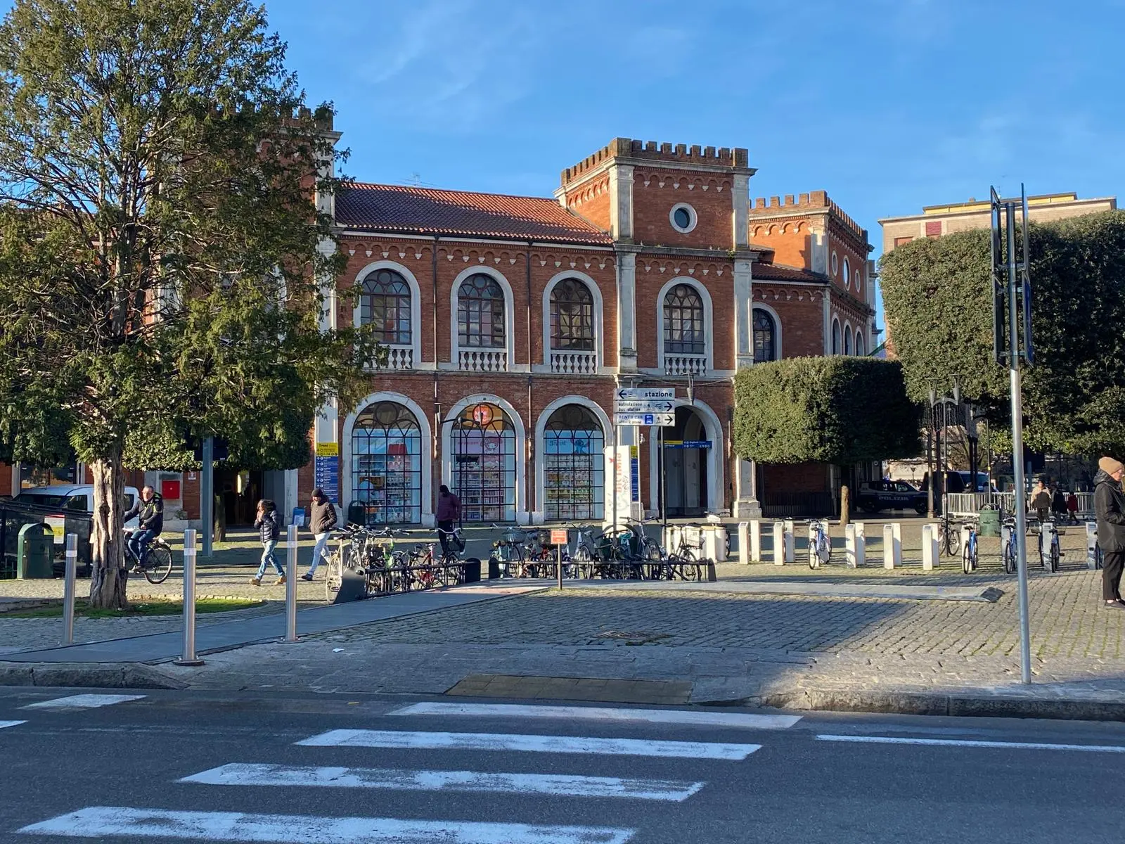 Sciopero generale: la stazione dei treni di Brescia
