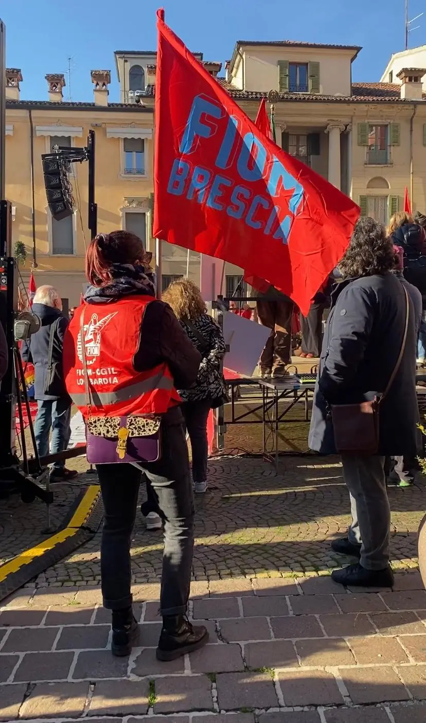 Il corteo della Cgil in piazza Paolo VI