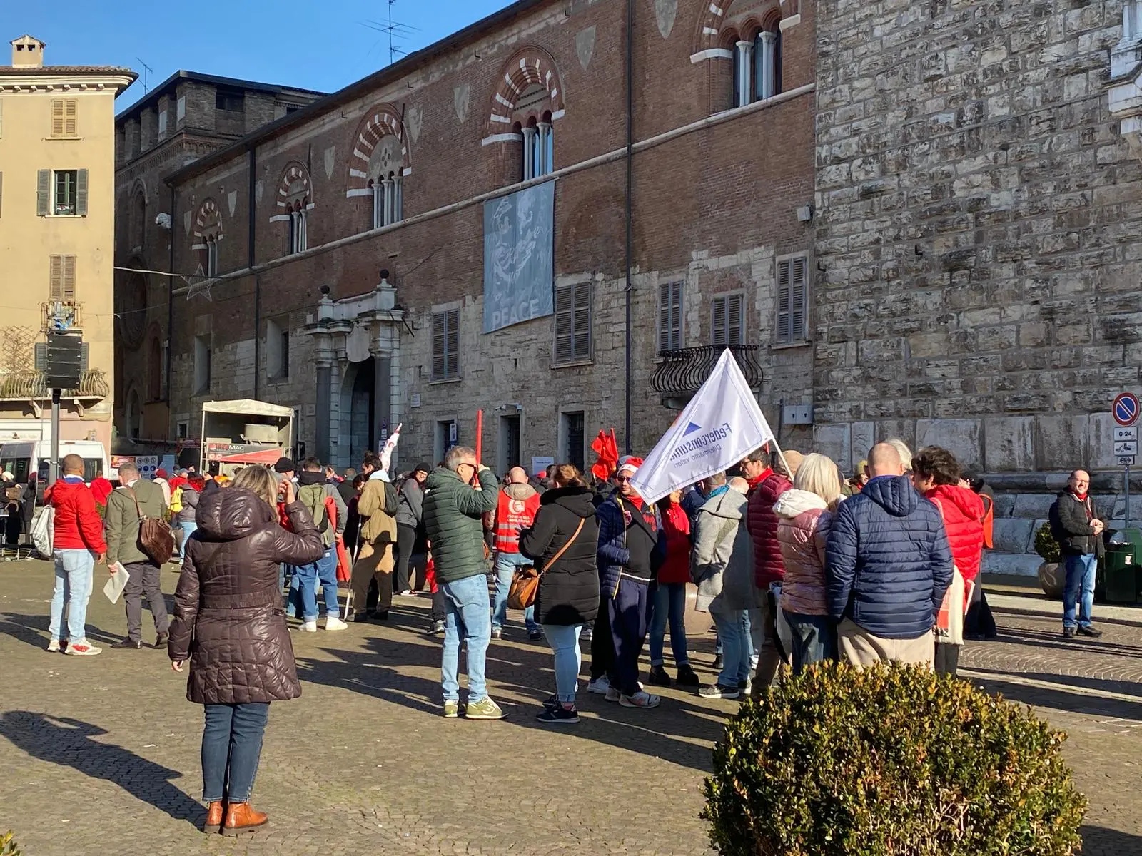 Il corteo della Cgil in piazza Paolo VI
