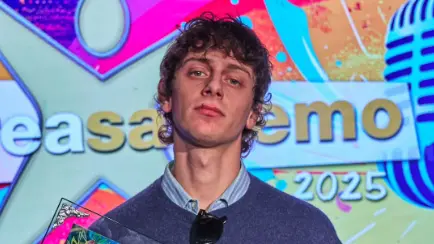Il bresciano Albe dopo la premiazione - Area Sanremo
