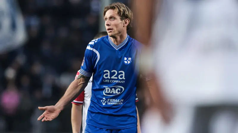 Luca Vido durante la partita con il Lumezzane - Foto New Reporter Comincini © www.giornaledibrescia.it