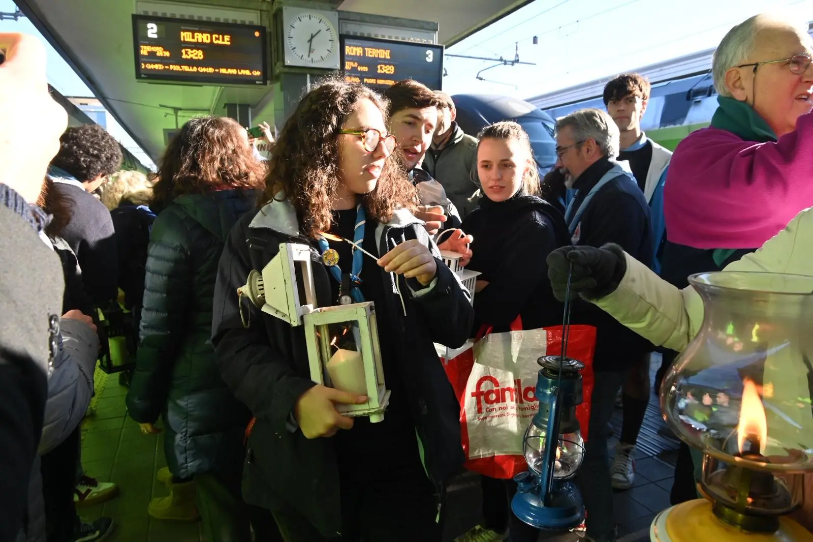 La fiaccola della pace da Betlemme a Brescia