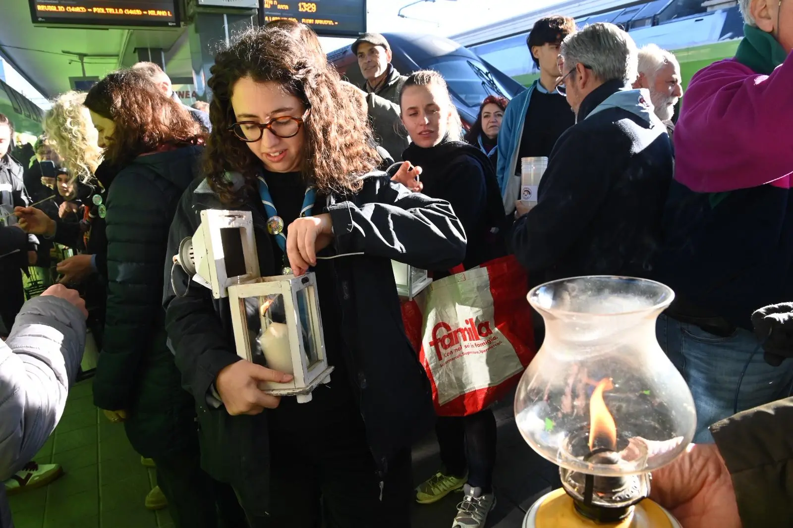La fiaccola della pace da Betlemme a Brescia