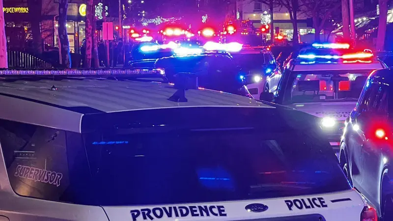 La Polizia sul luogo della sparatoria - Foto Ansa © www.giornaledibrescia.it