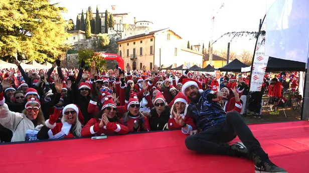 Dal Castello la partenza della Babbo running