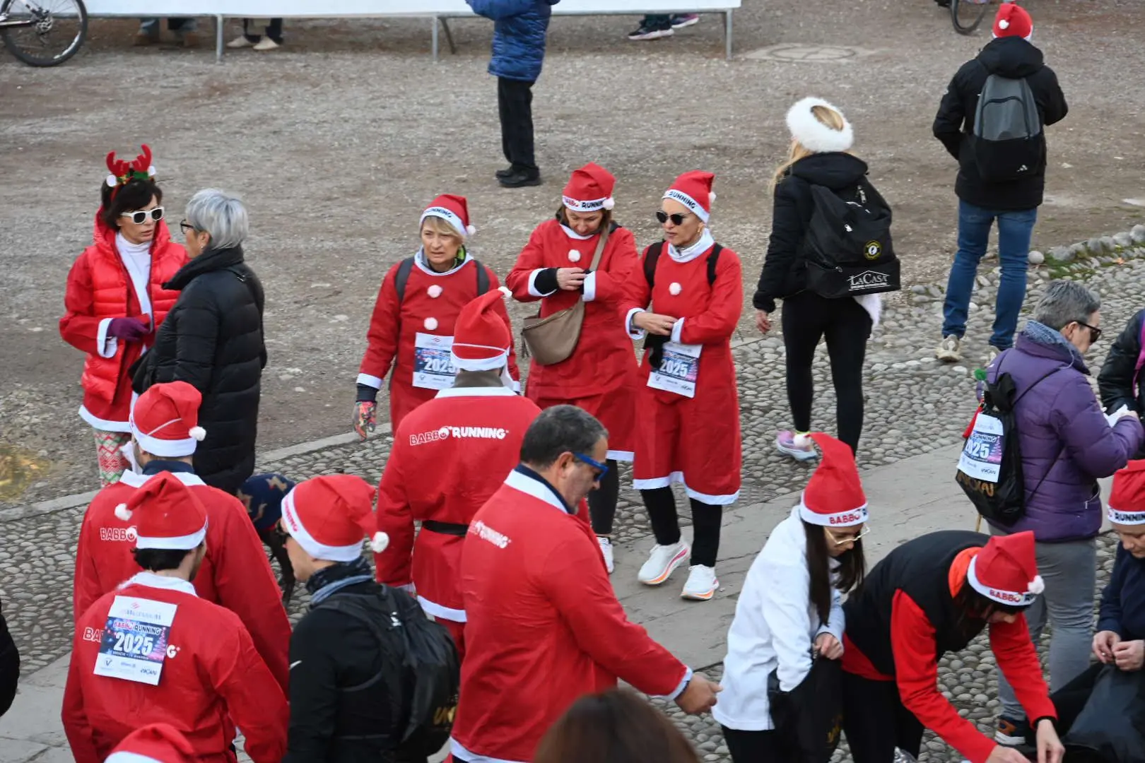 Dal Castello la partenza della Babbo running