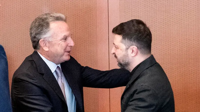 Steve Witkoff e Volodymyr Zelensky - Foto Ansa © www.giornaledibrescia.it