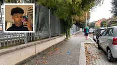 Il luogo a Bologna dove avvenne l'omicidio di Fallou - Ansa © www.giornaledibrescia.it