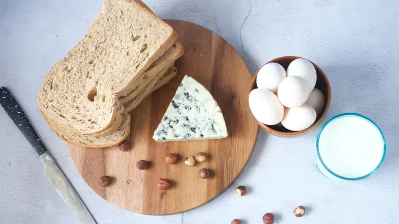 Bisogna fare una distinzione tra latte, yogurt, formaggi freschi e stagionati