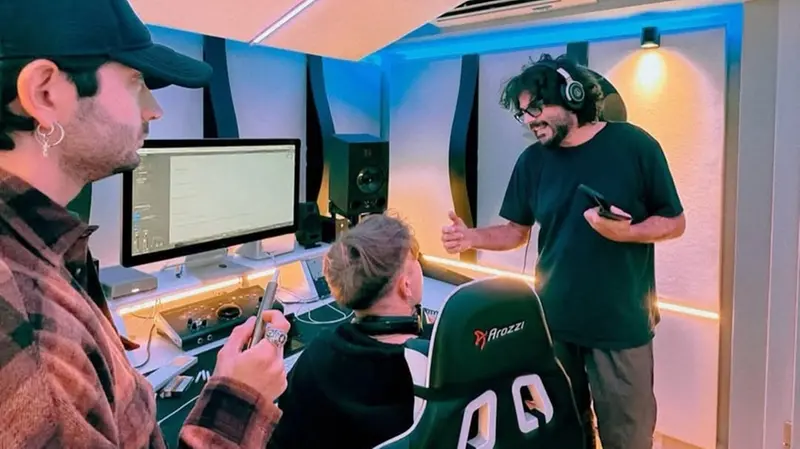 L'artista bresciano Francesco Renga - © www.giornaledibrescia.it