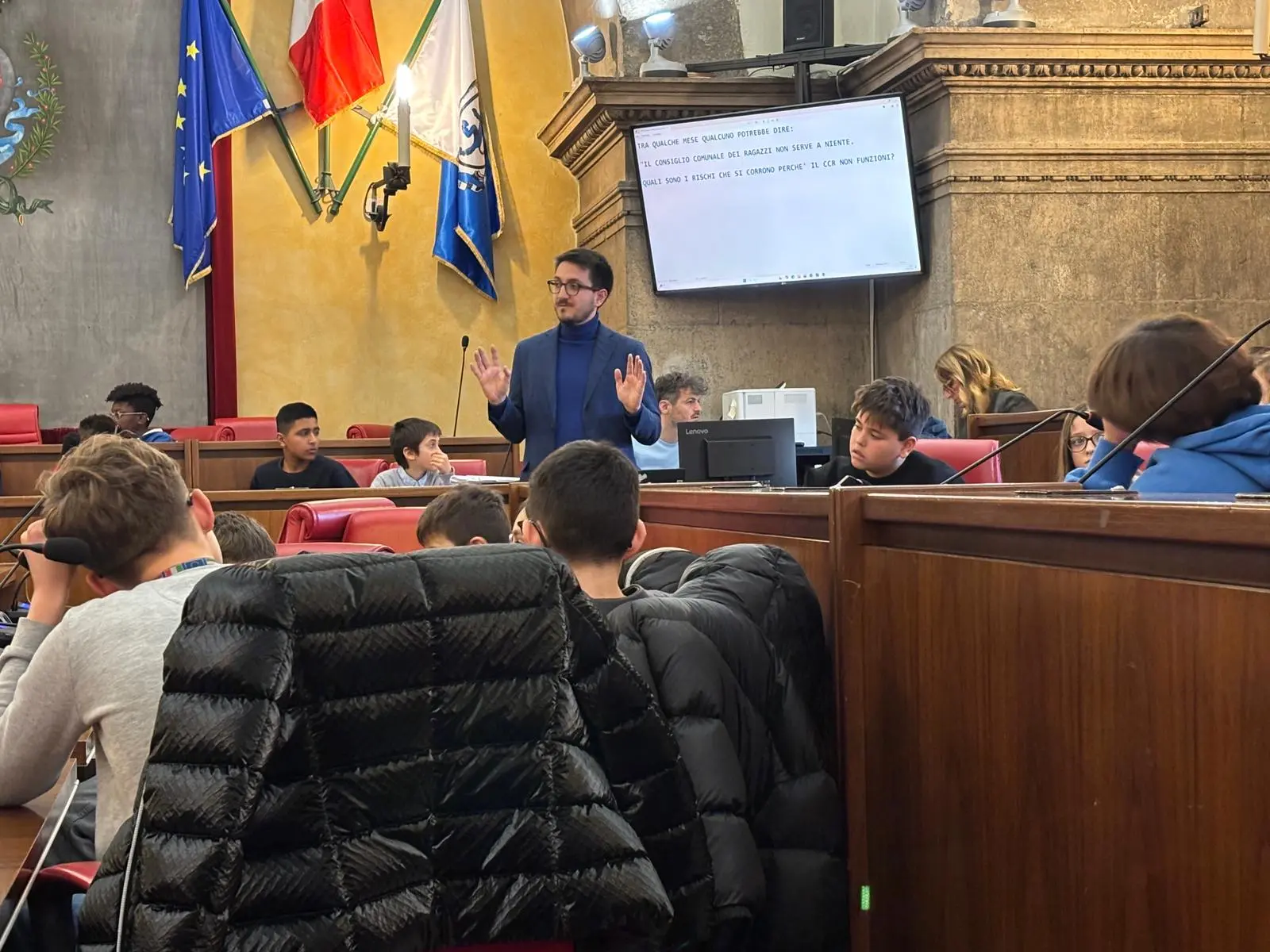 Il Consiglio comunale dei ragazzi in Loggia