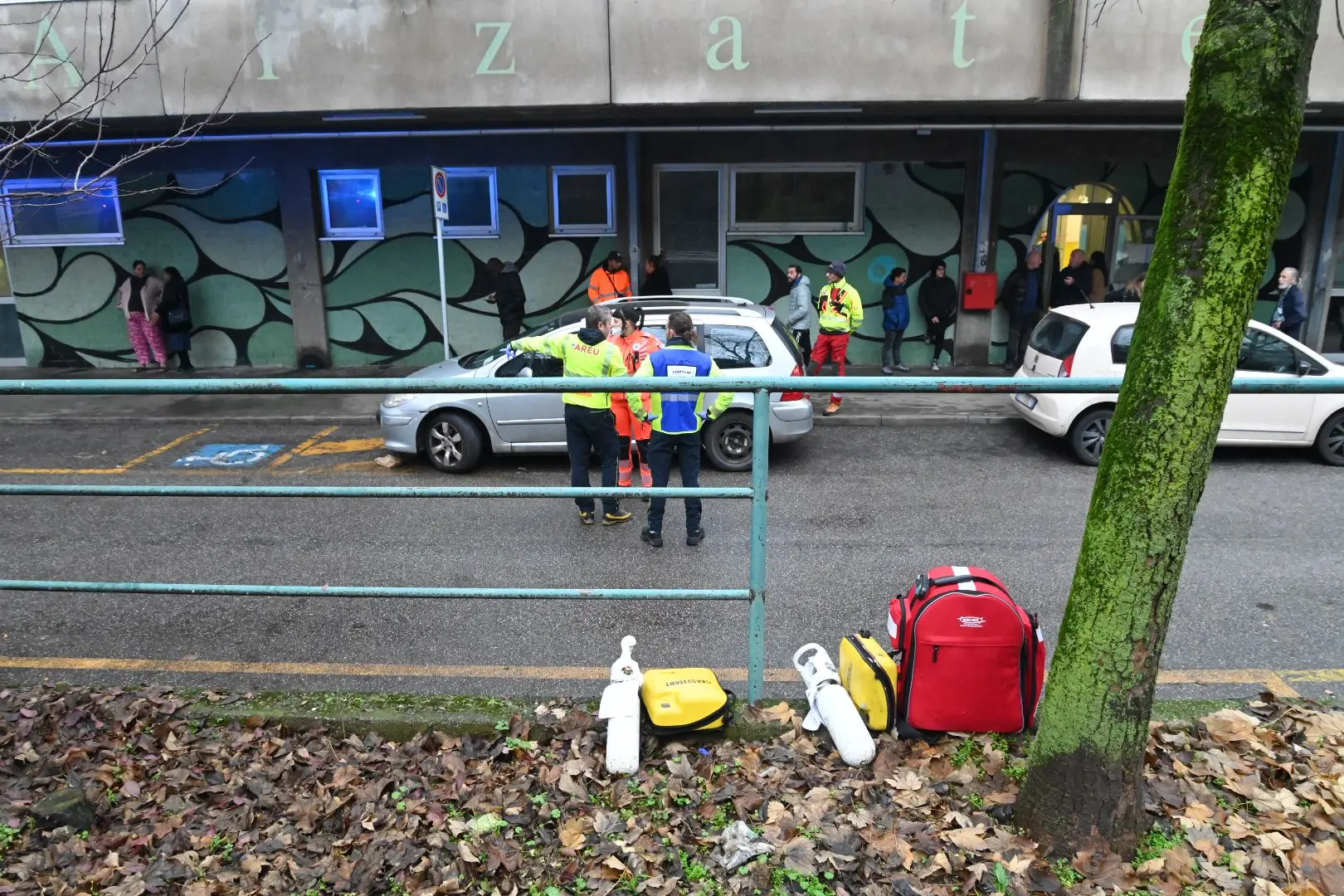 L'intervento per l'incendio alla torre Cimabue