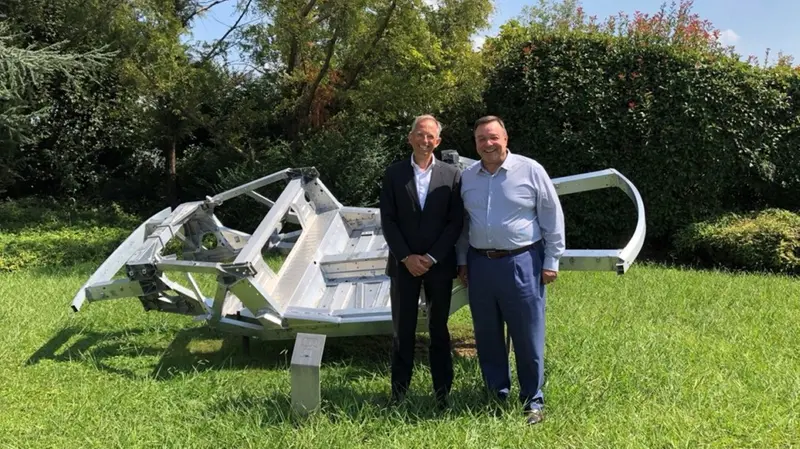 Il ceo di Ferrari Benedetto Vigna e quello di Omr Marco Bonometti